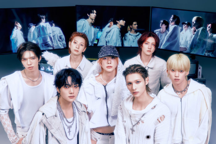 AMPERS&ONE 3rd Mini Album [LOUD & PROUD]