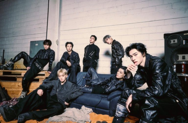 WHIB The 1st Mini Album [ROCK THE NATION]